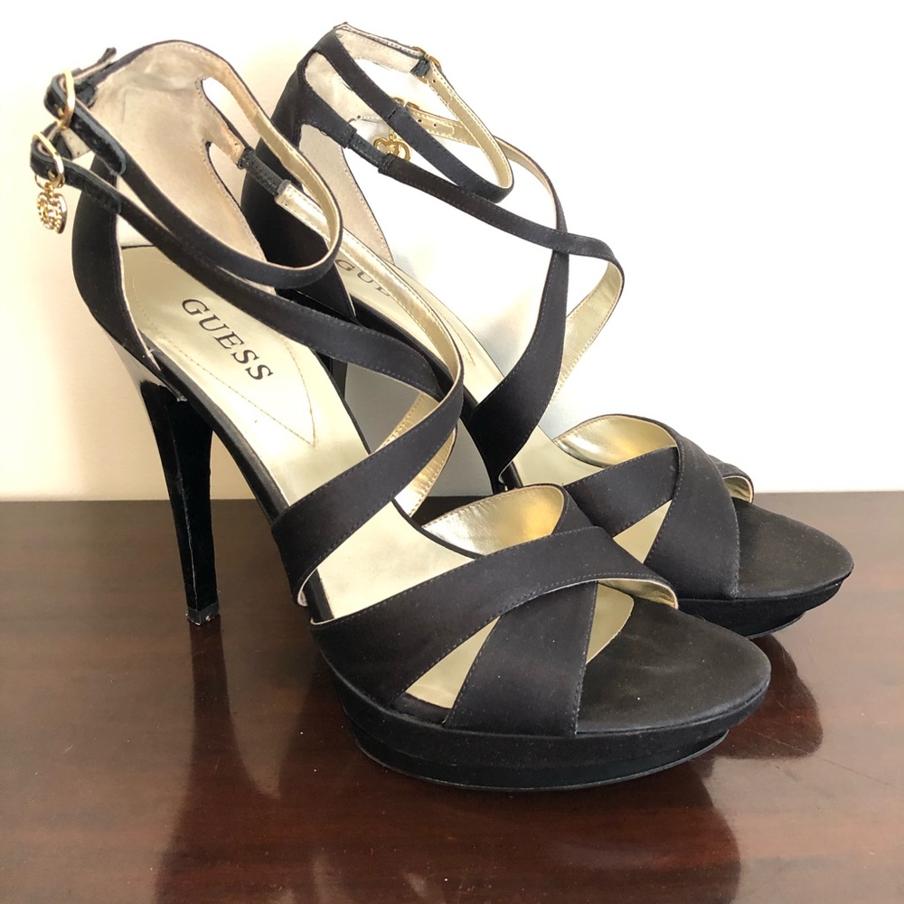 11M Guess Satin and Gold platform Heels